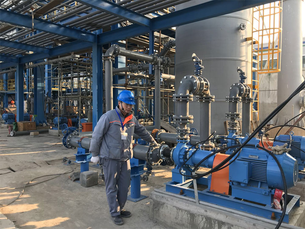 高HF企業(yè)使用鋼襯四氟管道現(xiàn)場.jpg